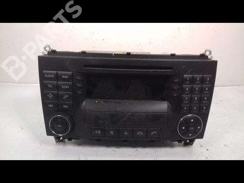 Used Radio MERCEDES-BENZ CLK (C209) CLK 320 CDI (209.320) (224 hp) 8997146
