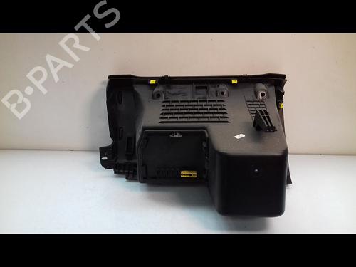 Handskerum RENAULT TWINGO III (BCM_, BCA_) 1.0 SCe 70 (BCMB) (69 hp) 9577956