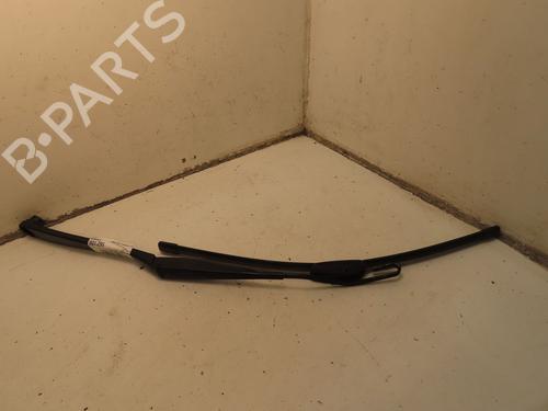 front-windshield-wiper-arm-nissan-juke-f15-2010-2011-2012-2013-2014-2015-2016-2017-2018-2019-32740179 main image