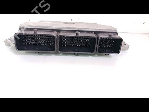 Engine control unit (ECU) RENAULT CAPTUR I (J5_, H5_) 0.9 TCe 90 | BP15138465M57 