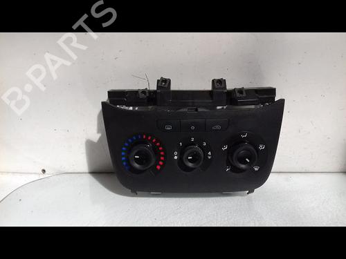 Used Climate control FIAT PUNTO EVO (199_) 1.3 D Multijet (84 hp) 8981348