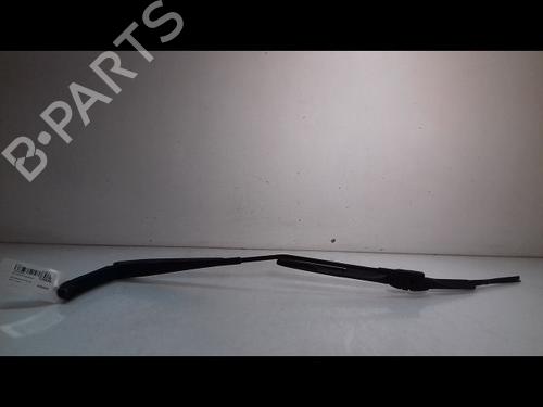 Used Front windshield wiper arm VW JETTA III (1K2) 1.9 TDI (105 hp) 14894391