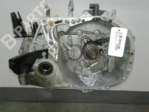 Used Gearbox NISSAN MICRA III (K12) 1.5 dCi (65 hp) 8979982