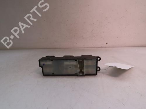 Used Left front window switch NISSAN TERRANO II (R20) 2.7 TDi 4WD (125 hp) 16487508