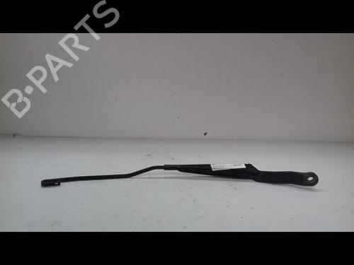 Used Front windshield wiper arm PEUGEOT 206 Hatchback (2A/C) 1.4 HDi eco 70 (68 hp) 14894524