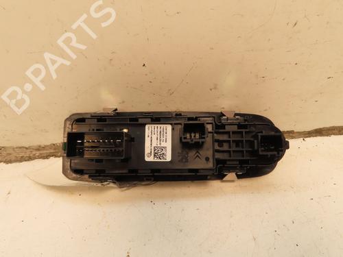 Used Left front window switch Left front window switch TOYOTA PROACE CITY VERSO MPV (BKY_) 1.5 D-4D 130 (BKYM) (131 hp) 32690824 32690824