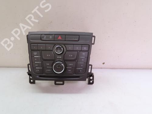 Used Radio Radio 15577474 15577474