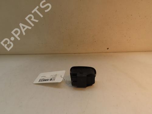 Used Left front window switch PEUGEOT 206 Hatchback (2A/C) 1.4 i (75 hp) 17783505