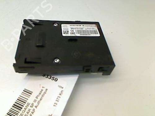Used Card reader RENAULT MEGANE III Grandtour (KZ0/1) 1.5 dCi (KZ09, KZ0D, KZ1G, KZ29, KZ14, KZ1W, KZ10, KZ1F,... (110 hp) 23150003