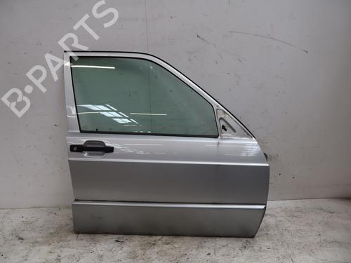 Used Right front door Right front door MERCEDES-BENZ 190 (W201) E 2.0 (201.024) (122 hp) 33137421 33137421