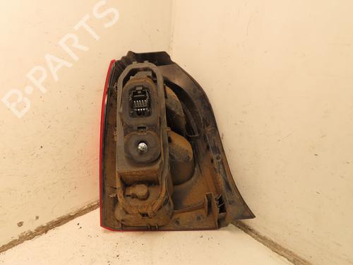 Højre baglygte RENAULT TWINGO II (CN0_) 1.2 16V (CN0K, CN0V, CN0A) (76 hp) 32308658