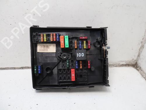 fuse-box-vw-golf-vi-5k1-2008-2009-2010-2011-2012-2013-2014-34332544 main image