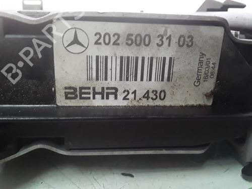water-radiator-mercedes-benz-slk-r170-200-kompressor-170444-2025003203-1996-1997-1998-1999-2000-2001-2002-2003-2004-8996077 main image