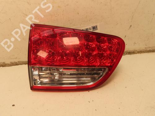 Feu de coffre gauche CITROËN C-CROSSER (VU_, VV_) 2.2 HDi (156 hp) 31325265