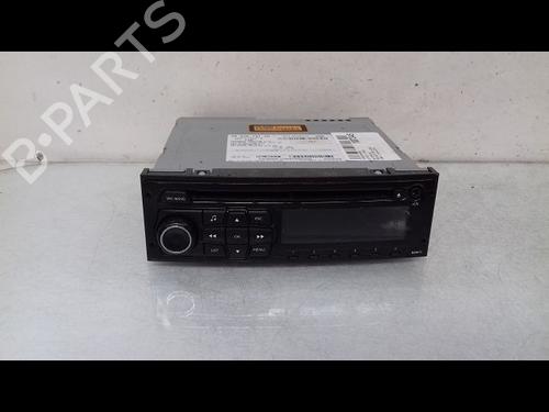 Used Radio Radio 8986488 8986488