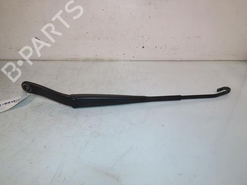Used Front windshield wiper arm DACIA DUSTER (HS_) 1.2 TCe 125 4x4 (125 hp) 27621908