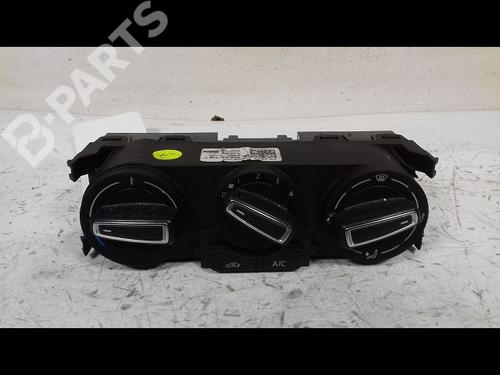Used Climate control VW POLO V (6R1, 6C1) 1.4 TDI (90 hp) 8990579
