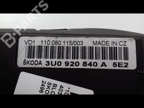 Instrument cluster SKODA SUPERB I (3U4) 2.5 TDI | BP8978767C47 