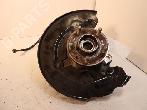 Used Right front steering knuckle VOLVO V40 Cross Country (526) D2 (120 hp) 32767954