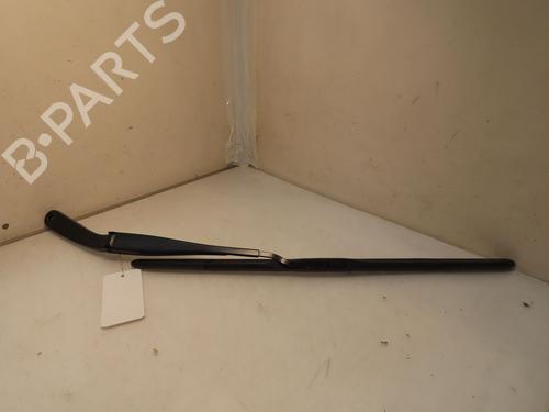 front-windshield-wiper-arm-renault-arkana-i-lcm_-ldn_-2019-26726577 main image