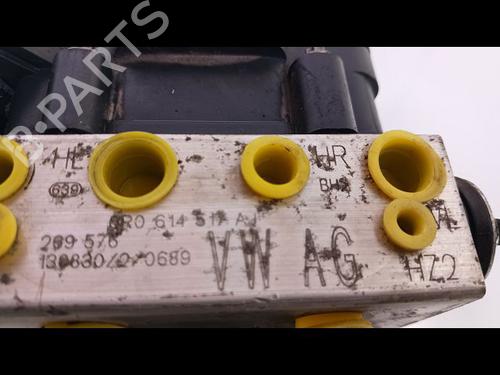 Used ABS pump VW POLO V (6R1, 6C1) 1.6 TDI (90 hp) 15138508