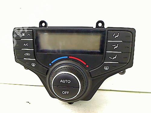 Used Climate control HYUNDAI i30 (FD) 1.6 CRDi (116 hp) 8975981