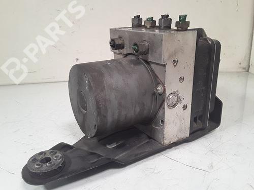 Used ABS pump RENAULT MEGANE II (BM0/1_, CM0/1_) 1.9 dCi (131 hp) 8995413