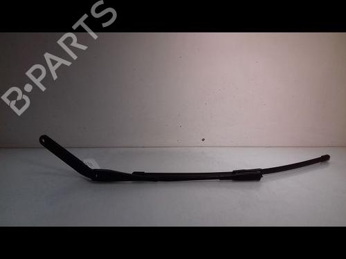 Used Front windshield wiper arm BMW X1 (E84) xDrive 18 d (143 hp) 14894680
