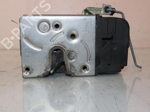Used Front left lock PEUGEOT 206+ (2L_, 2M_) 1.4 i (2LKFWA, 2MKFWA) (75 hp) 21377502