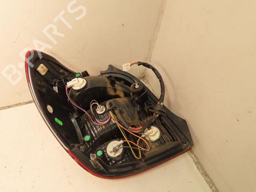 Højre baglygte PEUGEOT 108 1.2 (82 hp) 31605472