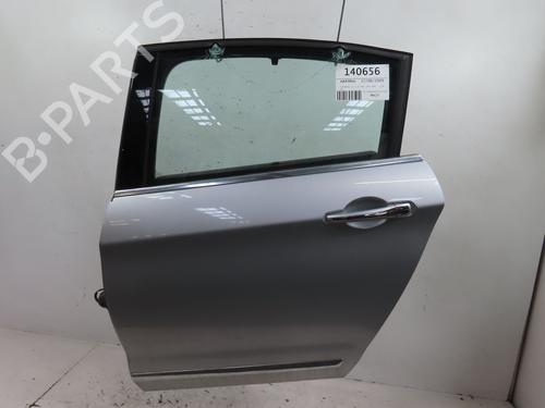 Used Left rear door Left rear door 18477316 18477316