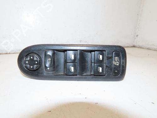 Left front window switch PEUGEOT 308 I (4A_, 4C_) 1.6 HDi | BP30953581I27