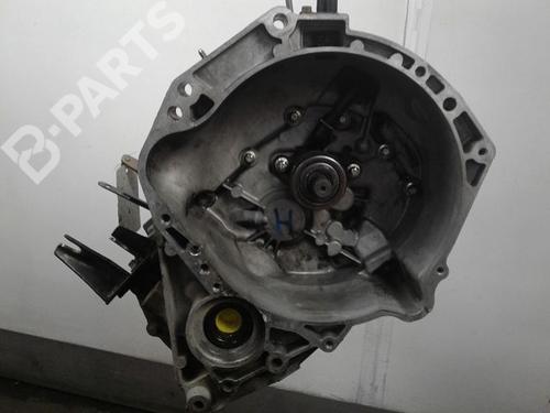 Used Gearbox NISSAN MICRA III (K12) 1.4 16V (88 hp) 9001389