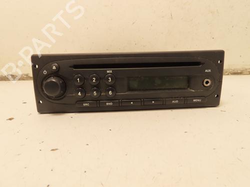 Used Radio Radio RENAULT TWINGO II (CN0_) 1.2 16V (CN04, CN0B) (75 hp) 33137201 33137201