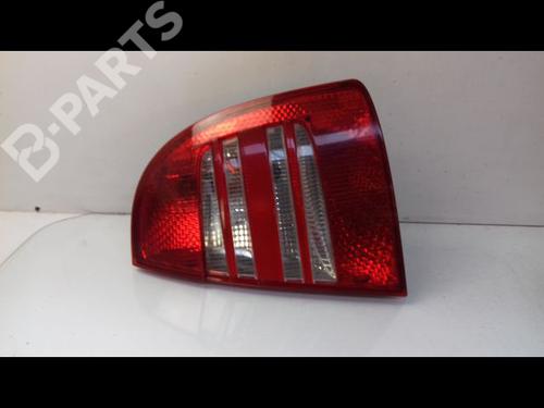 Used Right taillight SKODA SUPERB I (3U4) 2.5 TDI (155 hp) 8978776