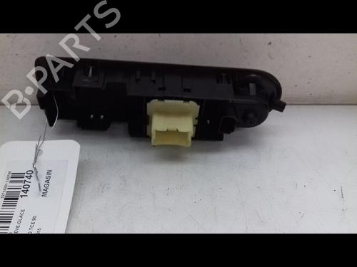 Left front window switch RENAULT CLIO IV (BH_) 0.9 TCe 90 (BHNF, BHMA, BHMH, BHJK, BHJR) | BP15047642I27 