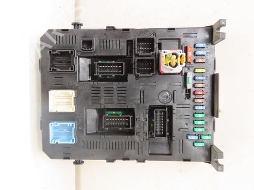 Used Fuse box PEUGEOT 307 (3A/C) 1.6 HDi (90 hp) 30950605