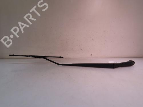 Used Front windshield wiper arm SUZUKI CELERIO (LF) 1.0 (AVK310) (68 hp) 16859956