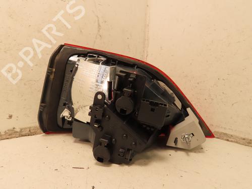 left-tailgate-light-bmw-2-gran-tourer-f46-2014-31276867 main image