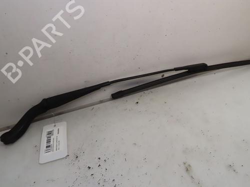 Used Front windshield wiper arm MERCEDES-BENZ B-CLASS Sports Tourer (W245) B 180 CDI (245.207) (109 hp) 21947151