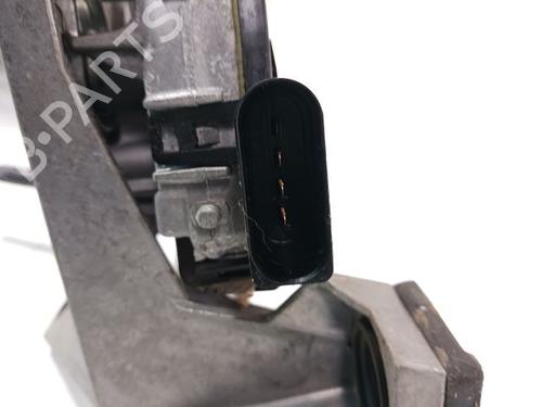 Used Front wiper motor FORD KUGA I 2.0 TDCi (140 hp) 11996327