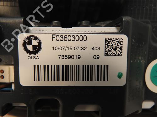 Venstre baglygte bagklap BMW 1 (F20) 116 i (109 hp) 31055335