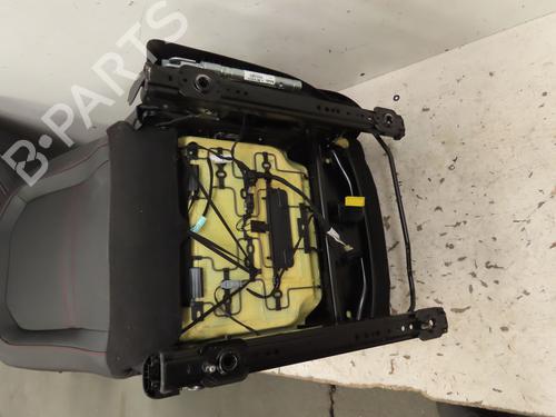 Sæde højre fortil RENAULT MEGANE IV Hatchback (B9A/M/N_) 1.5 Blue dCi 115 (B9A6) (116 hp) 30954420