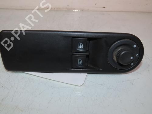 Used Left front window switch RENAULT CLIO IV (BH_) 1.5 dCi 90 (90 hp) 26015286