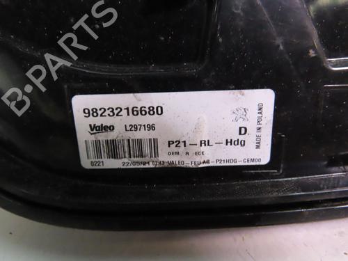 Used Right taillight PEUGEOT 208 II (UB_, UP_, UW_, UJ_) 1.2 PureTech 100 (101 hp) 16449523
