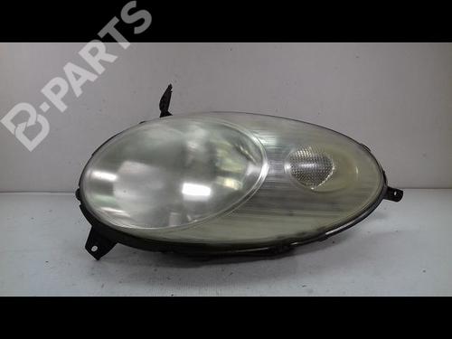 Used Right headlight NISSAN MICRA III (K12) 1.4 16V (88 hp) 8999864
