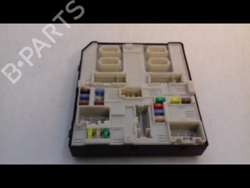 Used Fuse box RENAULT KANGOO / GRAND KANGOO II (KW0/1_) 1.5 dCi 90 (KW05, KW08, KW0G, KW11) (90 hp) 11755407
