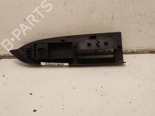 Used Left front window switch Left front window switch VW CADDY III MPV (2KB, 2KJ, 2CB, 2CJ) 1.6 TDI (102 hp) 33248410 33248410