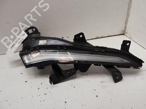 Used Left daytime light Left daytime light 39084501 39084501