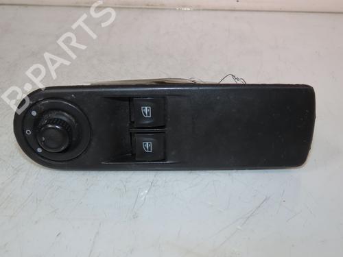Used Left front window switch RENAULT CLIO IV (BH_) 1.5 dCi 75 (75 hp) 30953548